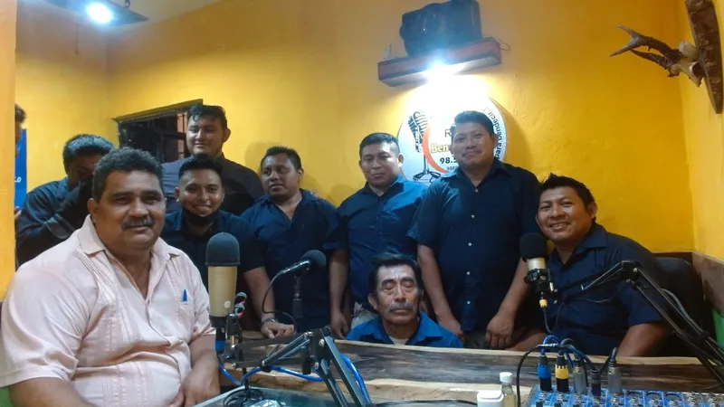 RADIO BENDICIÓN 98.5 FM